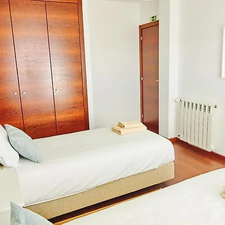 Deluxe 3 Bedroom Apartment - Beach&Pool Ferrel (Leiria)