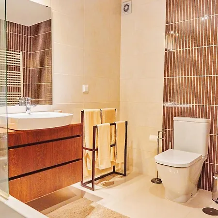 Deluxe 3 Bedroom Apartment - Beach&Pool Appartement