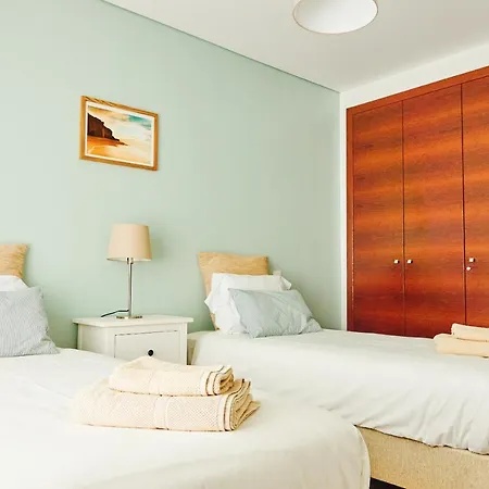 Deluxe 3 Bedroom Apartment - Beach&Pool * Ferrel (Leiria)